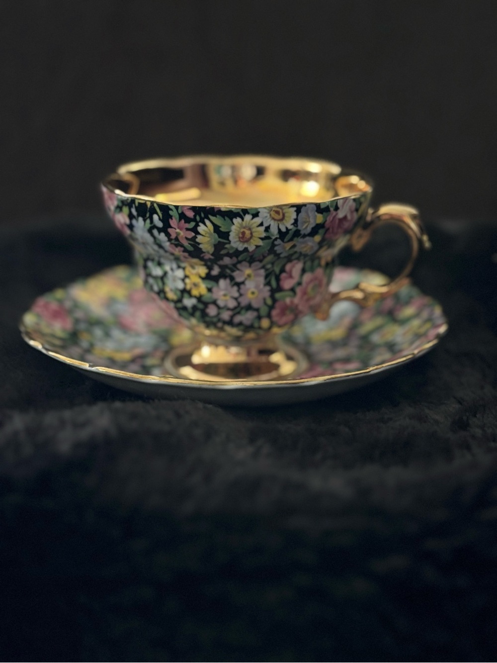 Vintage Rosina Bone China Teacup & Saucer 🌹 Made in England Floral Gold Trim